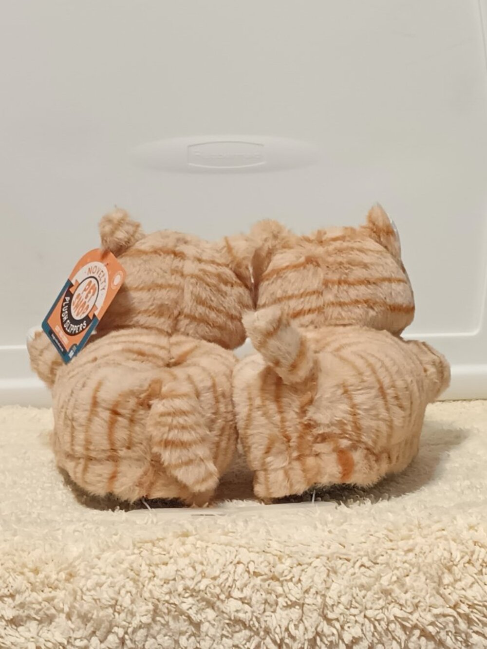 NWT ~ Petco 3-D Cat Fuzzy Slippers for Adults (Size: Medium, 7-8) - Picture 8 of 14
